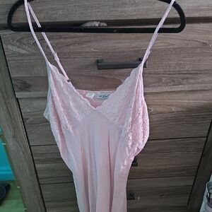 Delicate Lace-Trim Slip Chemise in Soft Pink